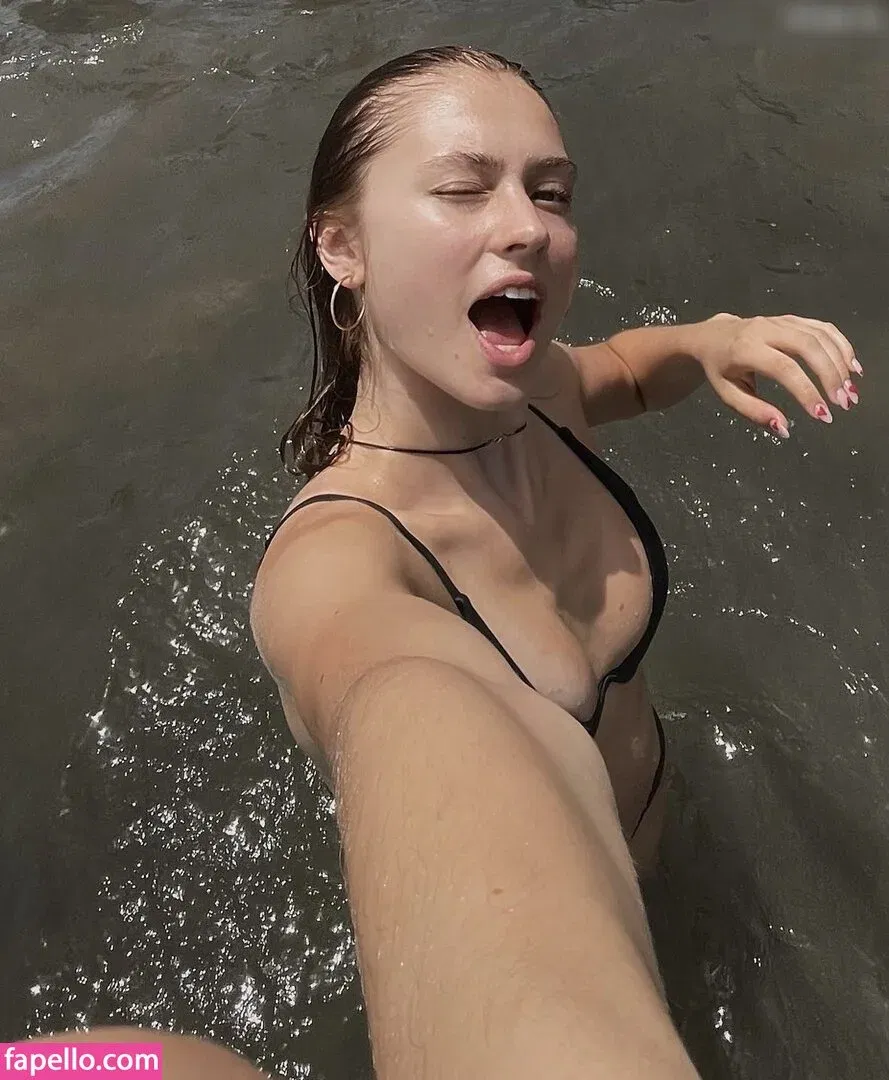 Glosiekk Onlyfans Photo Gallery 