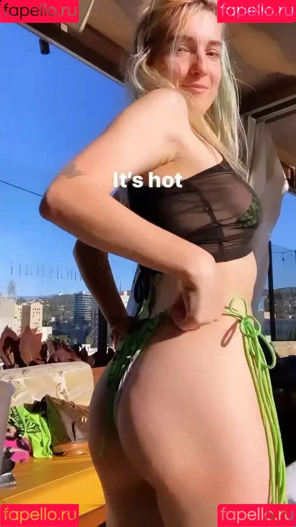 Dani Thorne Onlyfans Photo Gallery 