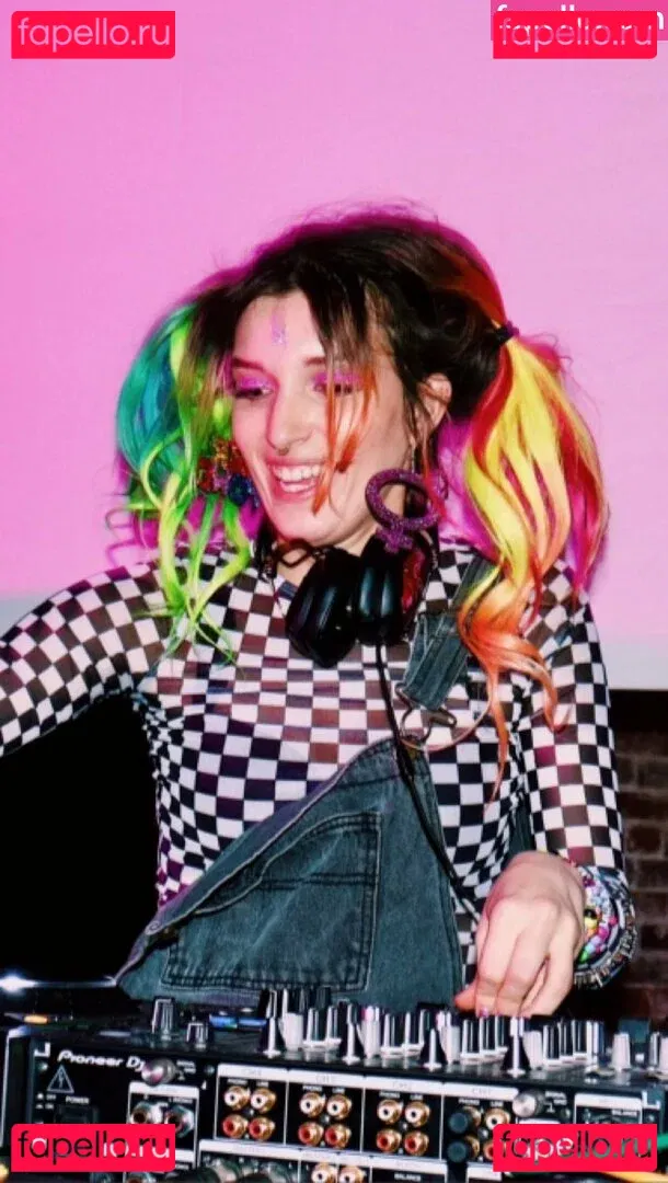 Dani Thorne Onlyfans Photo Gallery 