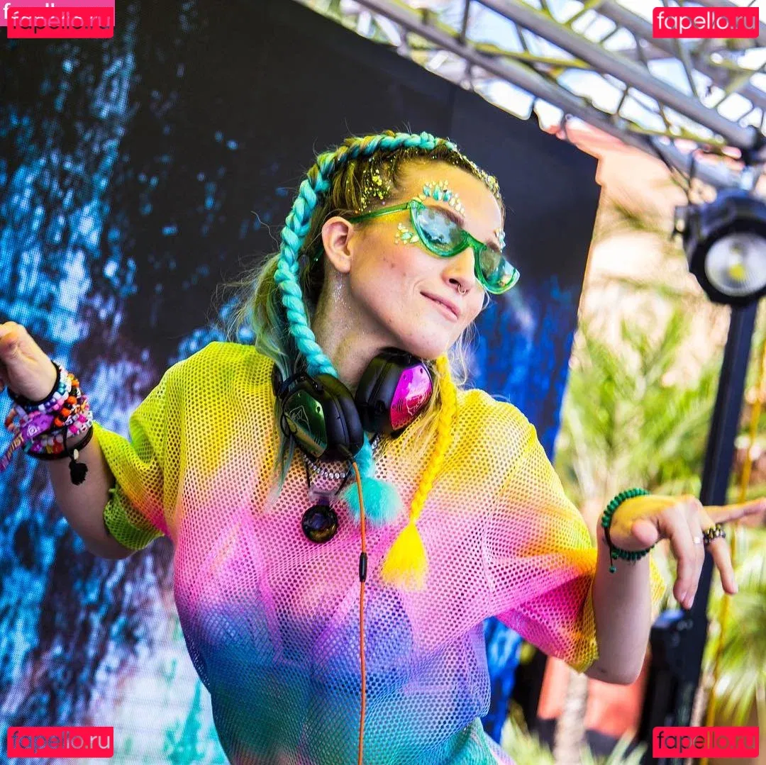 Dani Thorne Onlyfans Photo Gallery 