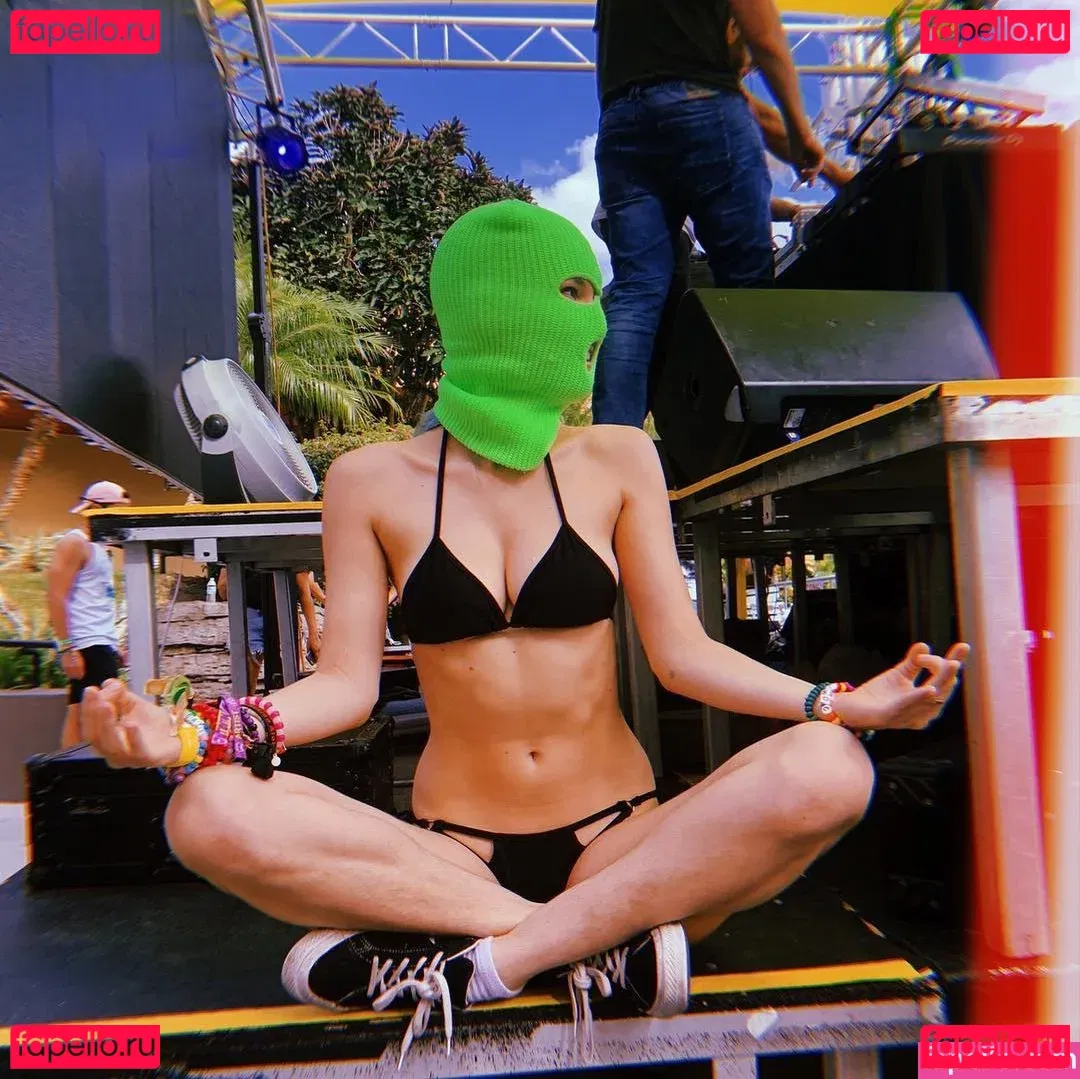 Dani Thorne Onlyfans Photo Gallery 