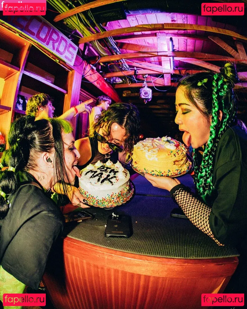 Dani Thorne Onlyfans Photo Gallery 