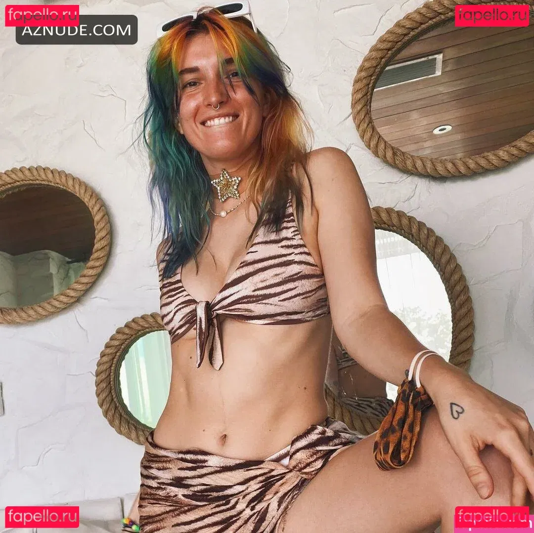 Dani Thorne Onlyfans Photo Gallery 