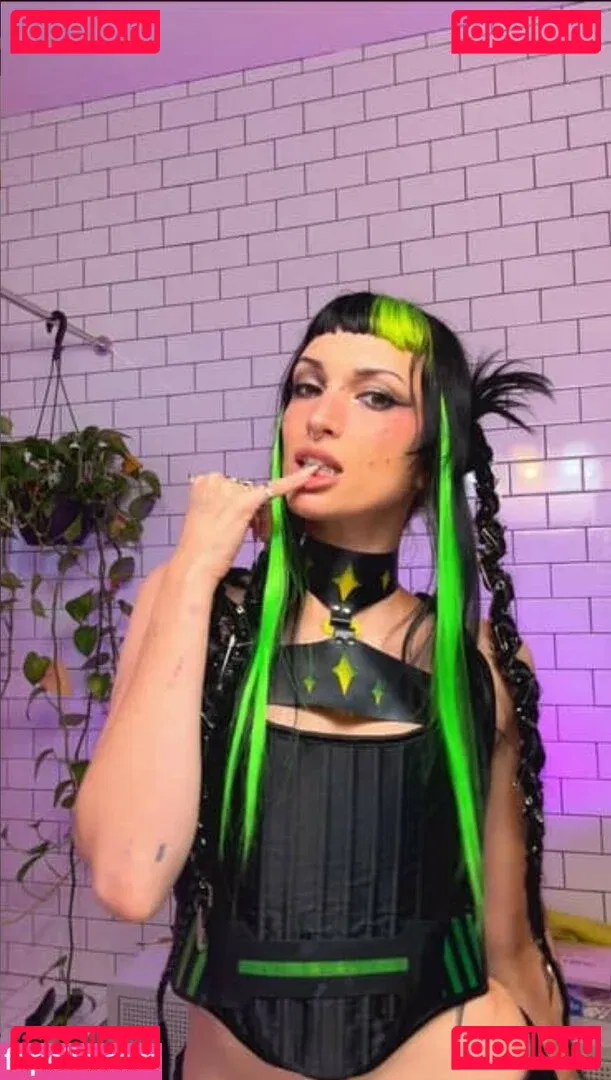 Dani Thorne Onlyfans Photo Gallery 