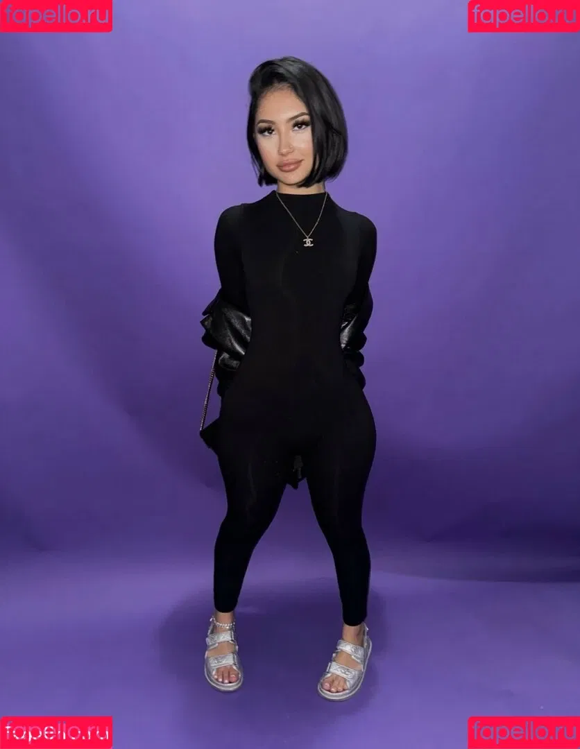 elara777 Onlyfans Photo Gallery 