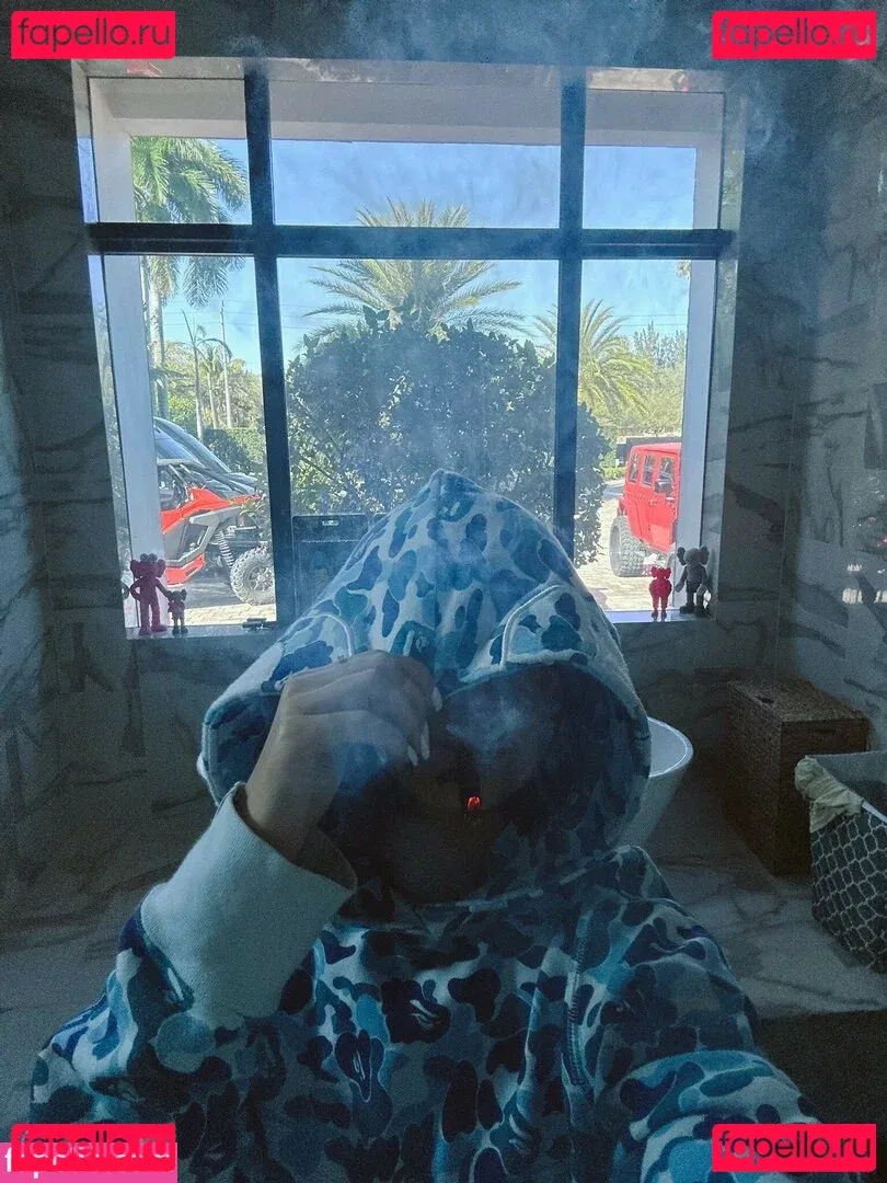 elara777 Onlyfans Photo Gallery 