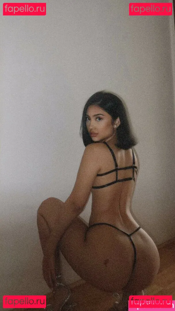 elara777 Onlyfans Photo Gallery 