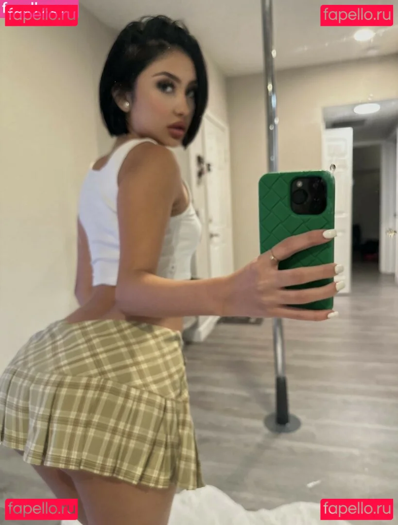 elara777 Onlyfans Photo Gallery 