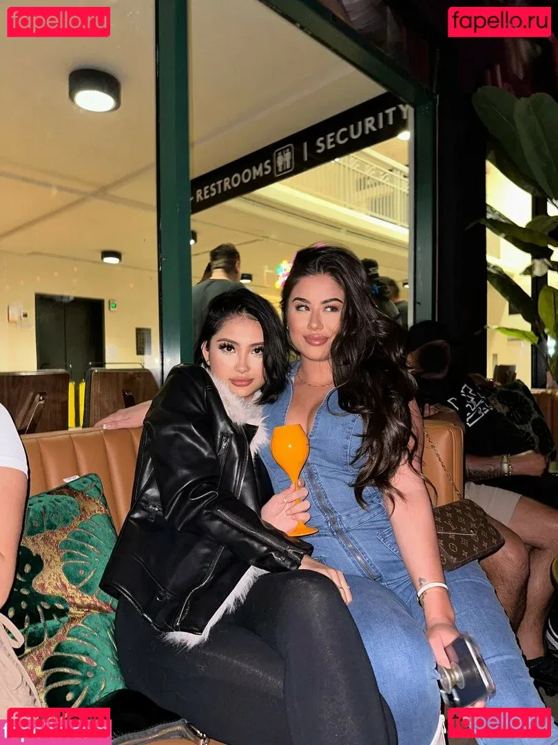 elara777 Onlyfans Photo Gallery 