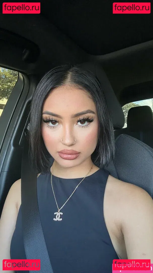 elara777 Onlyfans Photo Gallery 