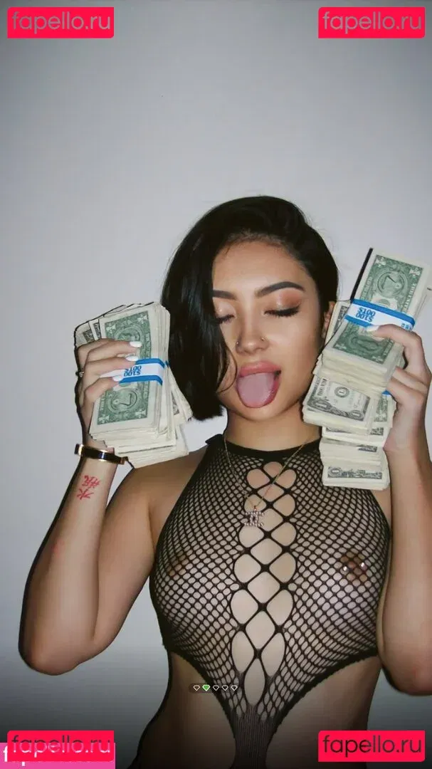 elara777 Onlyfans Photo Gallery 