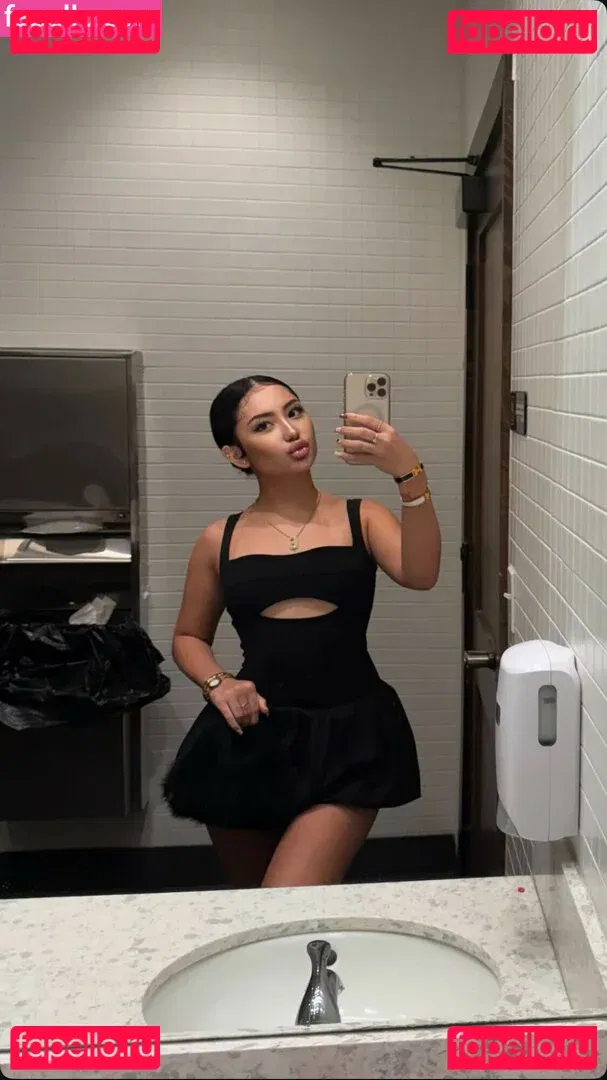 elara777 Onlyfans Photo Gallery 