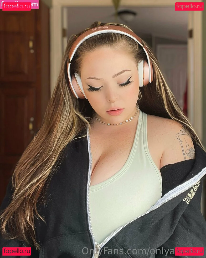 OnlyAlysson Onlyfans Photo Gallery 