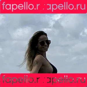 Thaís Ferrari Onlyfans Photo Gallery 
