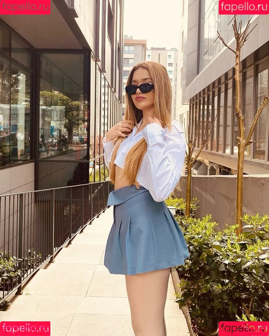 Liseli Eda Onlyfans Photo Gallery 