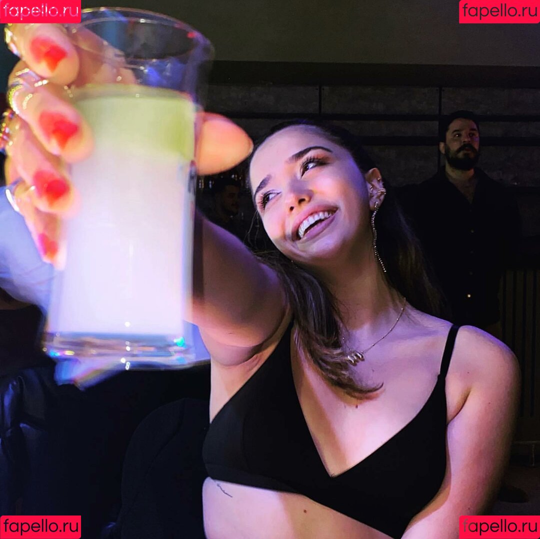 Liseli Eda Onlyfans Photo Gallery 