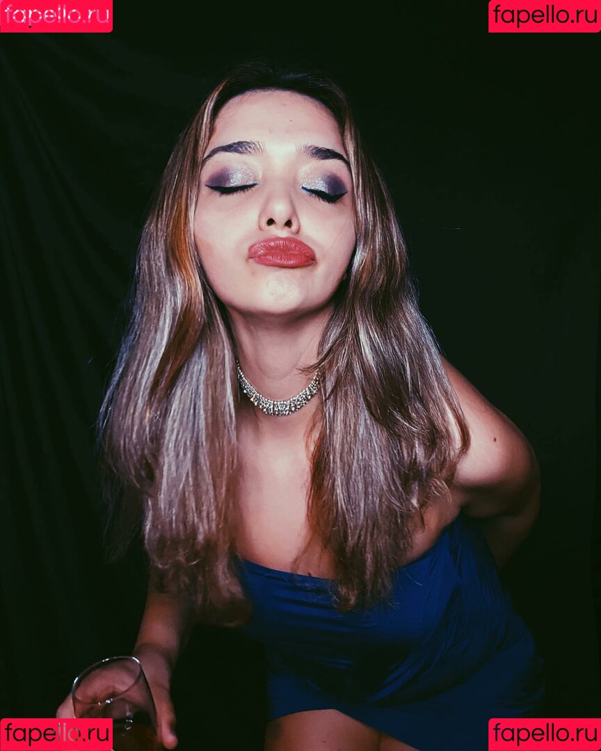 Liseli Eda Onlyfans Photo Gallery 