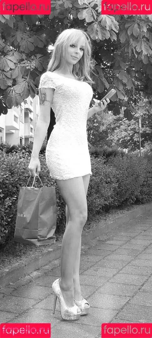 Model Cathy Onlyfans Photo Gallery 
