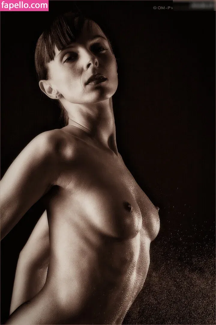 Model Cathy Onlyfans Photo Gallery 