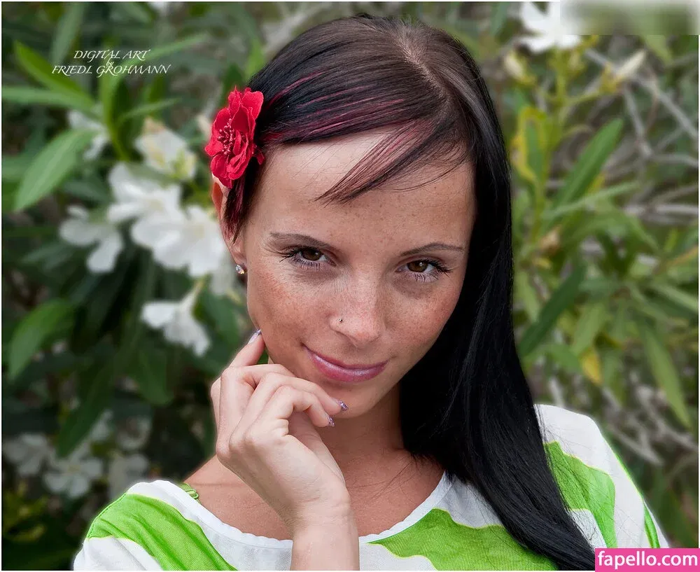 Model Cathy Onlyfans Photo Gallery 