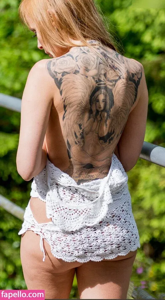 Model Cathy Onlyfans Photo Gallery 