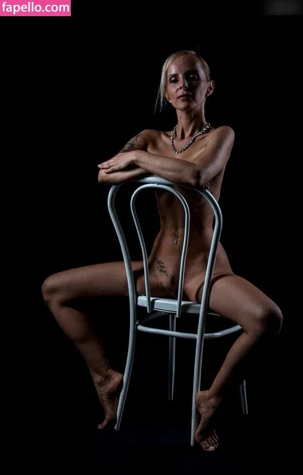 Model Cathy Onlyfans Photo Gallery 