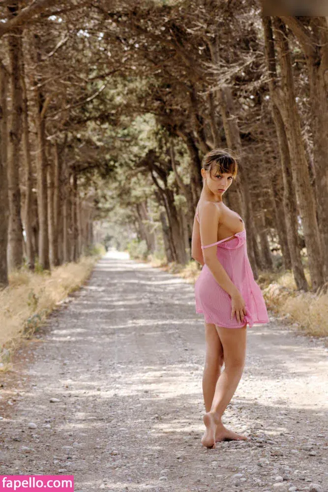 Model Cathy Onlyfans Photo Gallery 