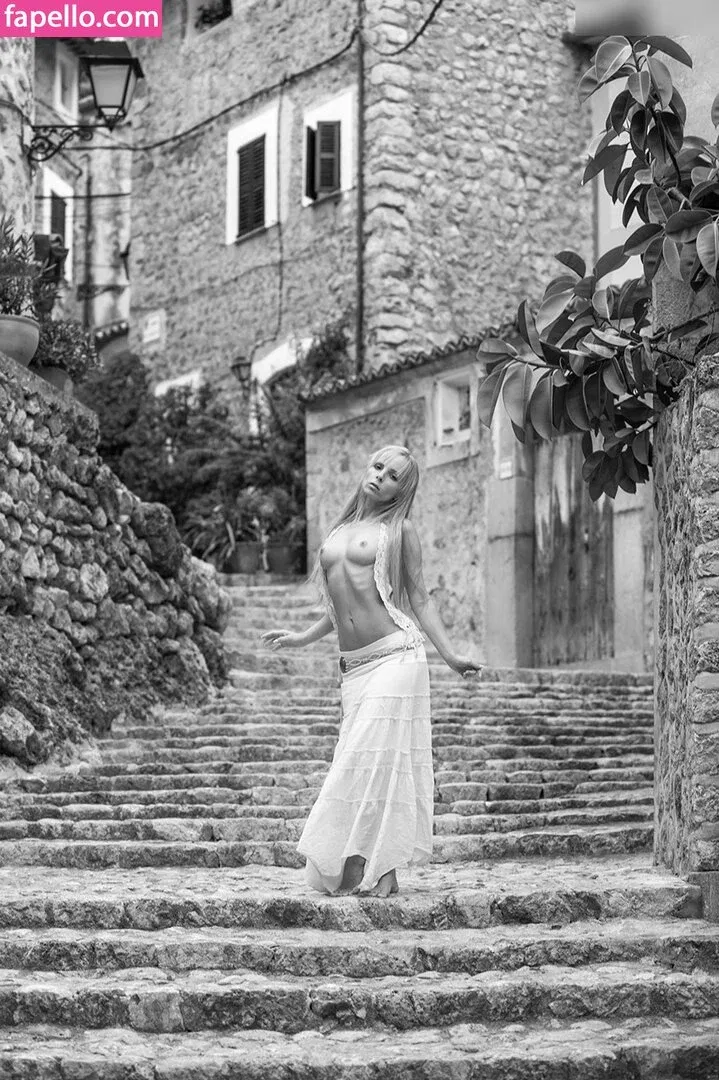 Model Cathy Onlyfans Photo Gallery 