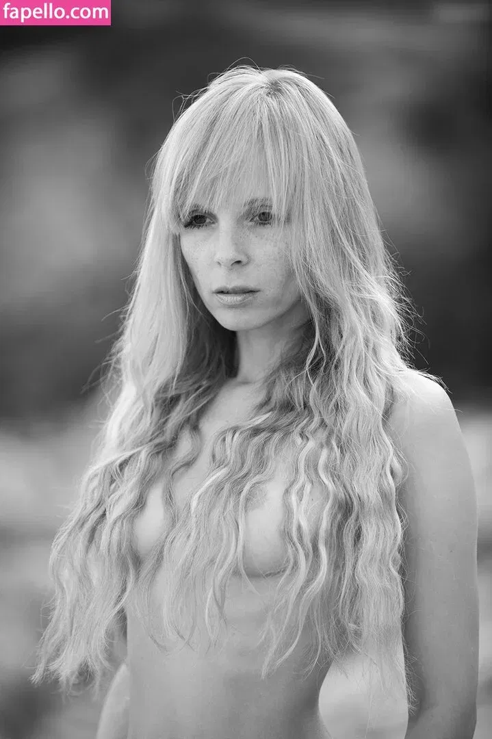 Model Cathy Onlyfans Photo Gallery 