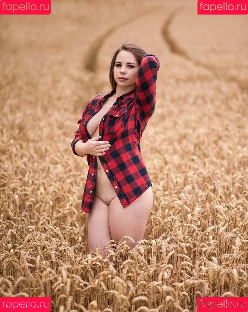 Carmen Palme Onlyfans Photo Gallery 
