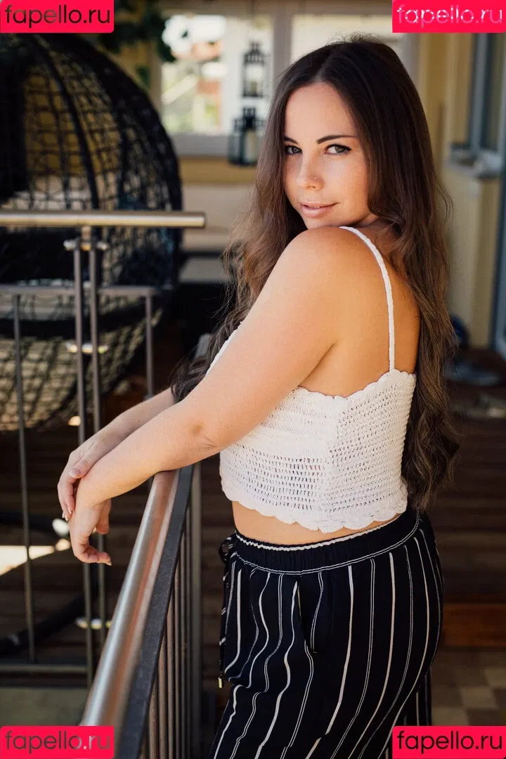 Carmen Palme Onlyfans Photo Gallery 