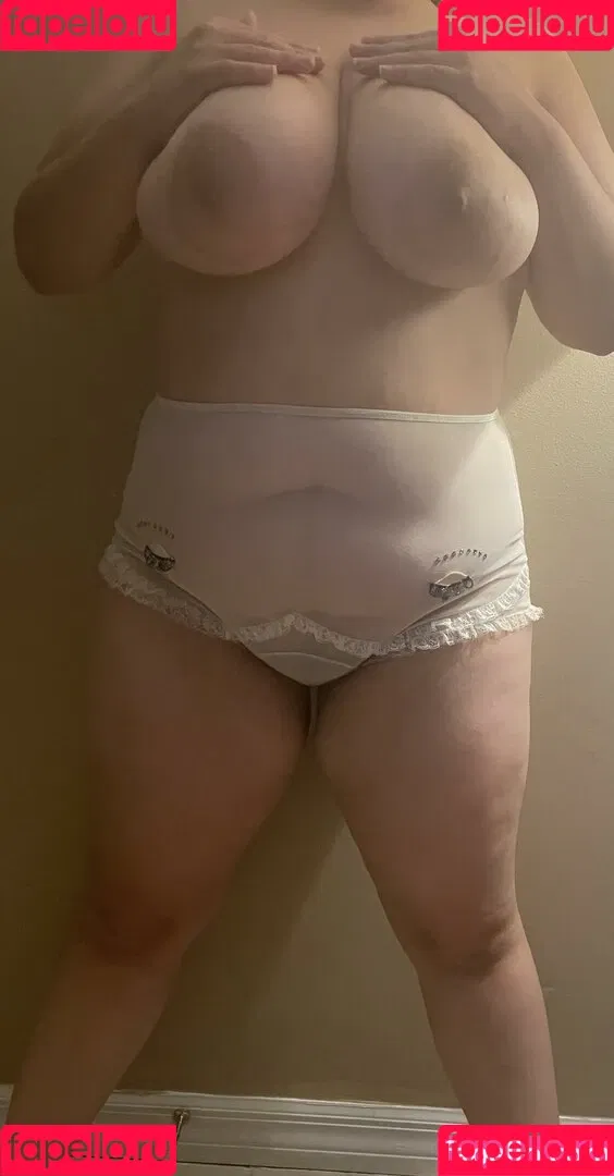 bustybabymarie Onlyfans Photo Gallery 