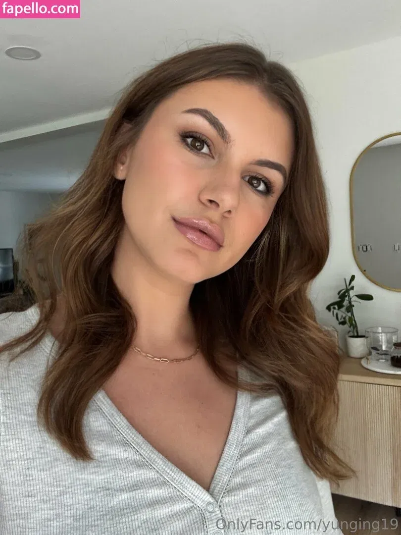Yunging19 Onlyfans Photo Gallery 