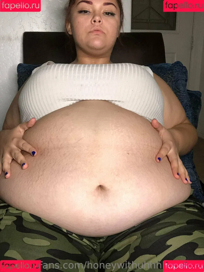 honeywithuhtummy Onlyfans Photo Gallery 