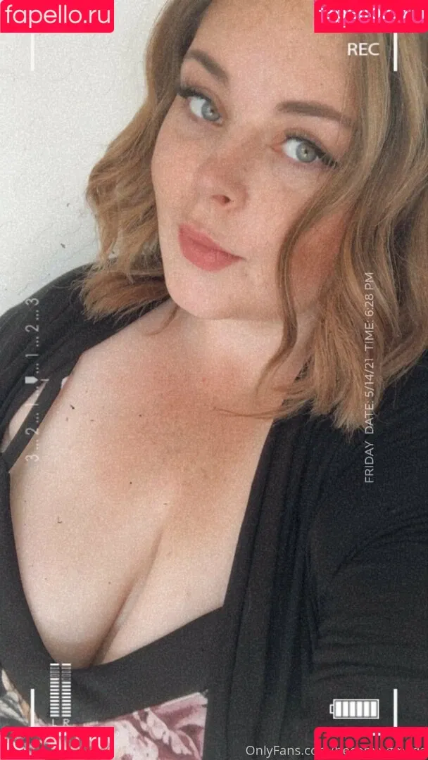 becomingmads Onlyfans Photo Gallery 