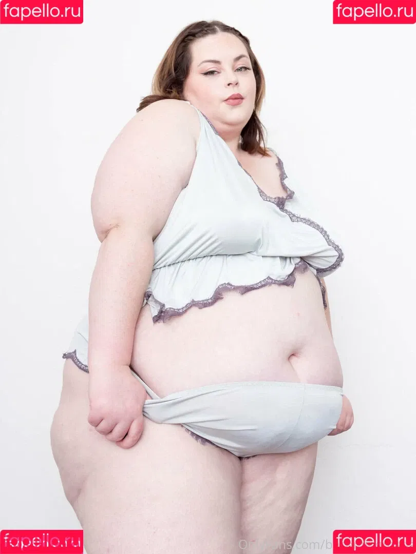 becomingmads Onlyfans Photo Gallery 