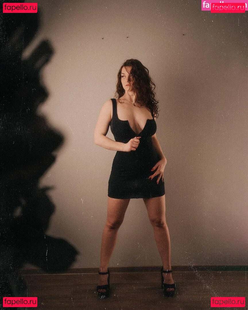 Nele Boudoir Onlyfans Photo Gallery 