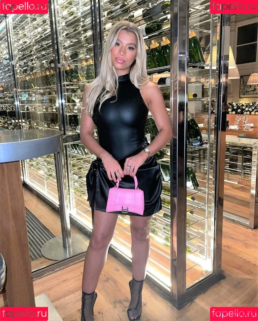 Molly Rainford Onlyfans Photo Gallery 