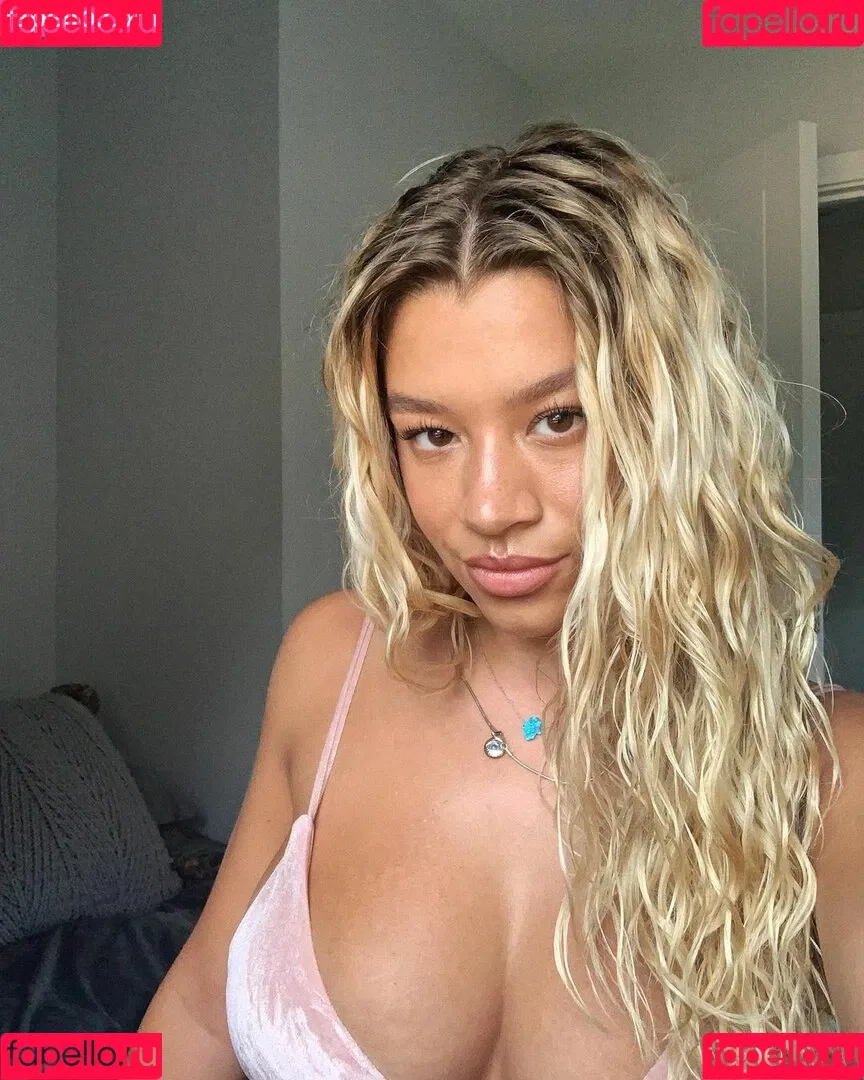 Molly Rainford Onlyfans Photo Gallery 