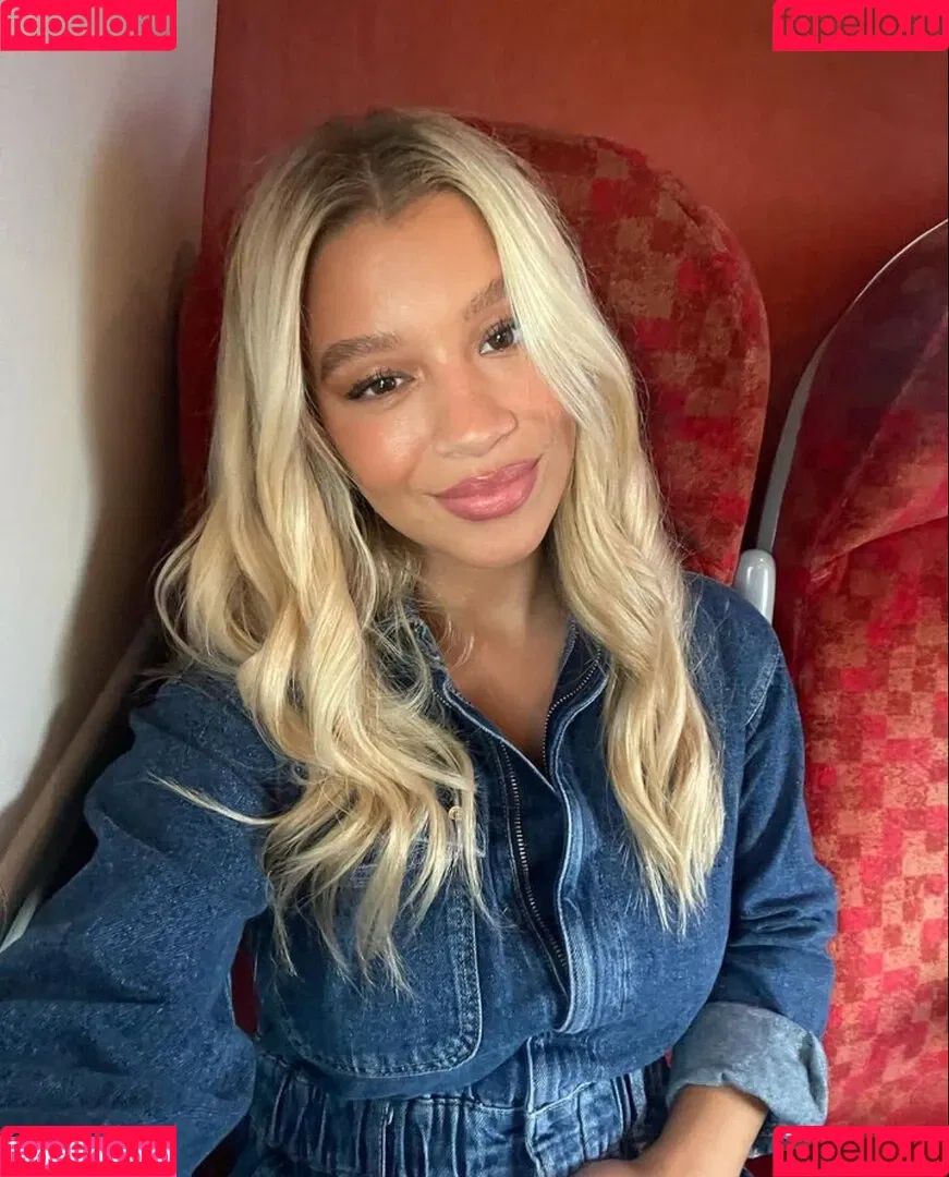 Molly Rainford Onlyfans Photo Gallery 