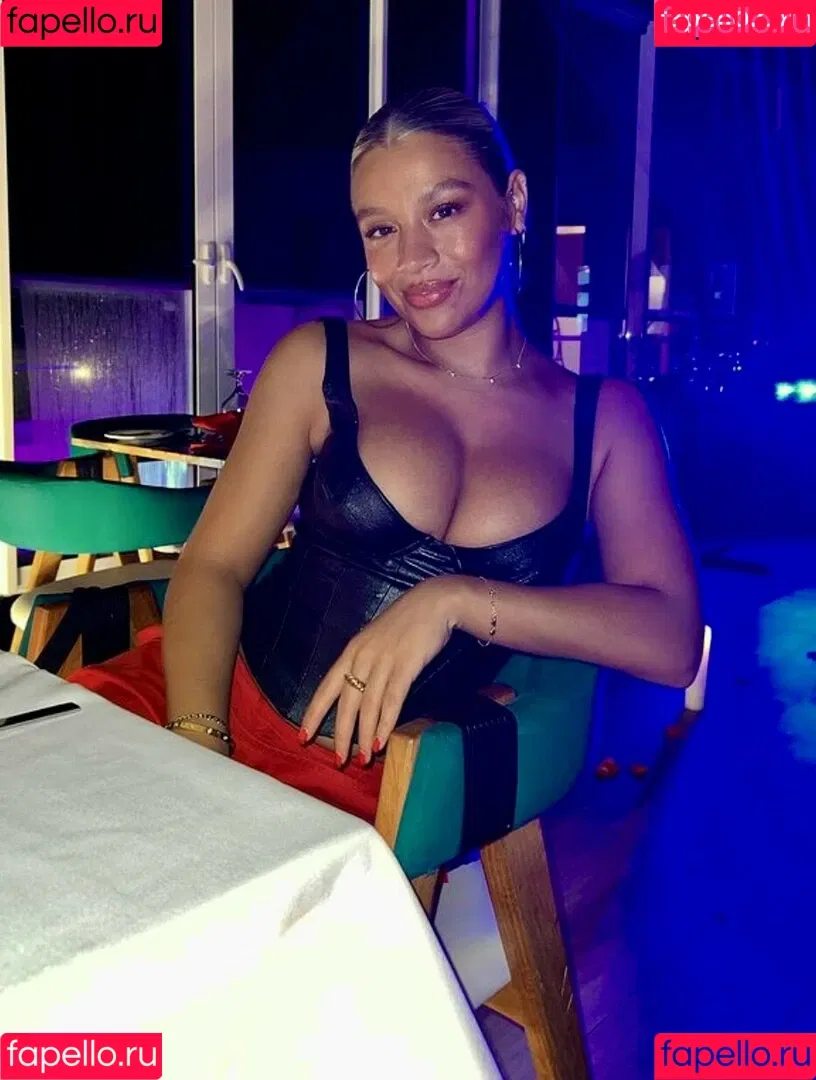 Molly Rainford Onlyfans Photo Gallery 