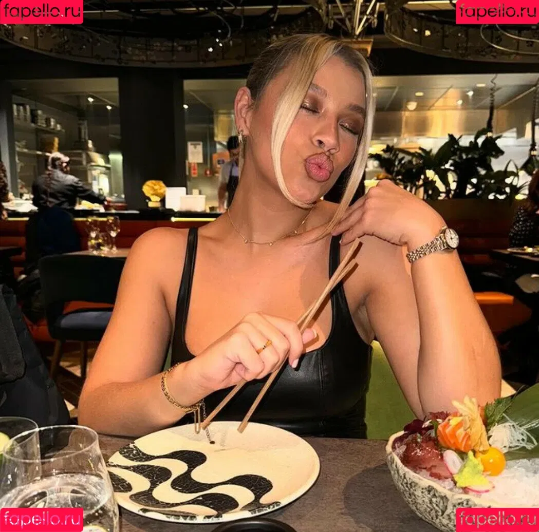 Molly Rainford Onlyfans Photo Gallery 