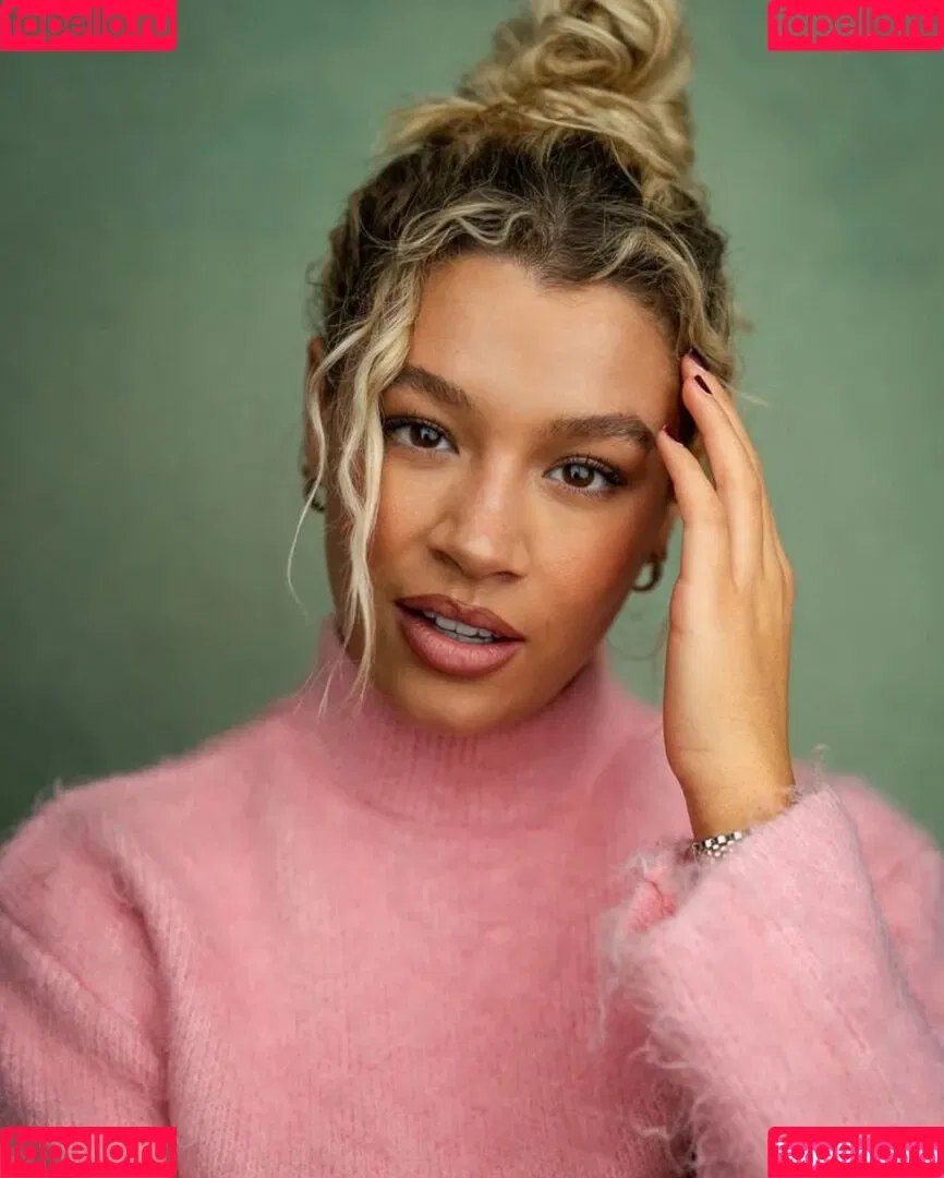 Molly Rainford Onlyfans Photo Gallery 
