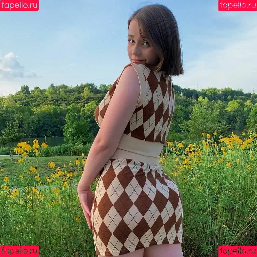 Clara Ellis Onlyfans Photo Gallery 