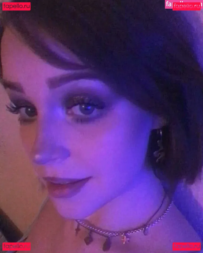 Clara Ellis Onlyfans Photo Gallery 