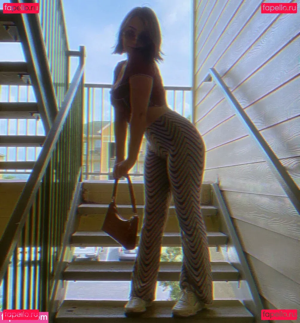 Clara Ellis Onlyfans Photo Gallery 