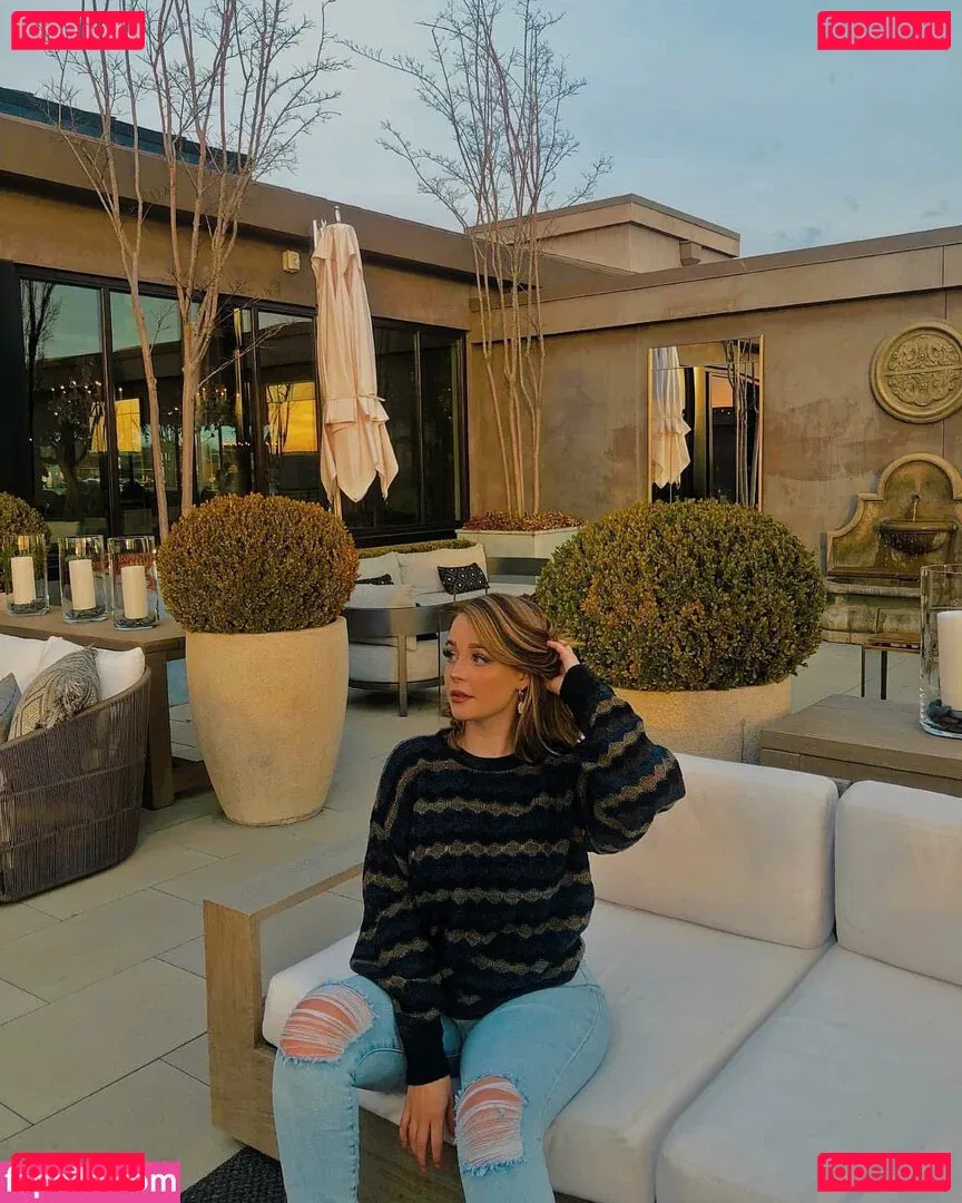 Clara Ellis Onlyfans Photo Gallery 