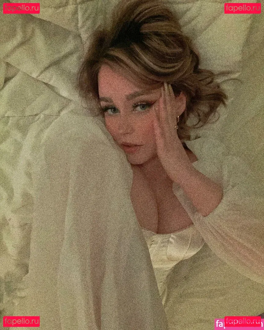 Clara Ellis Onlyfans Photo Gallery 