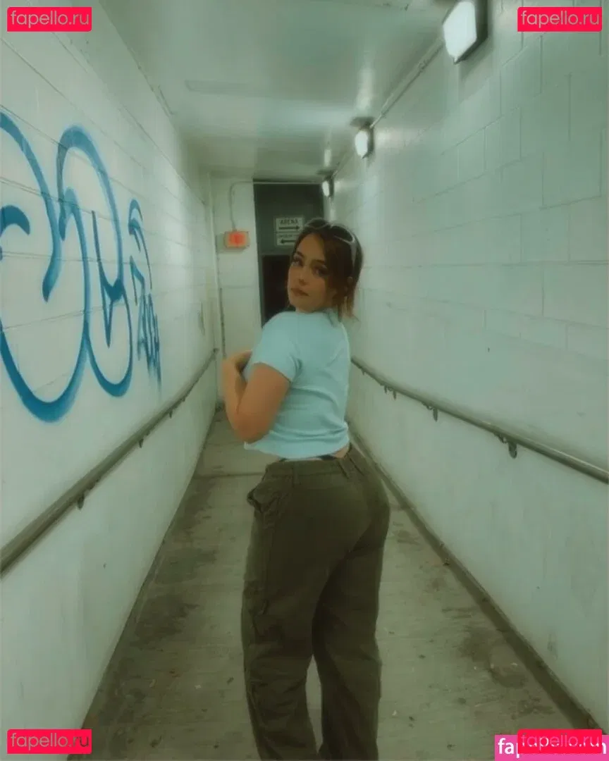 Clara Ellis Onlyfans Photo Gallery 