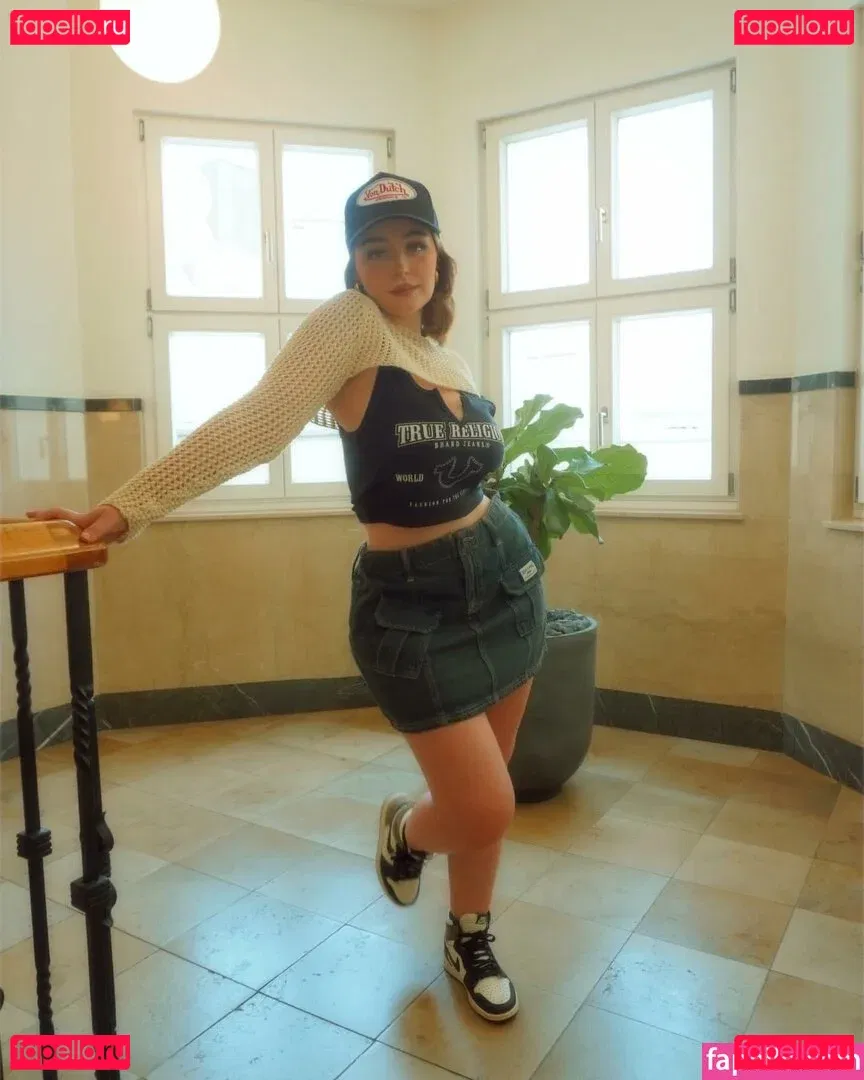 Clara Ellis Onlyfans Photo Gallery 